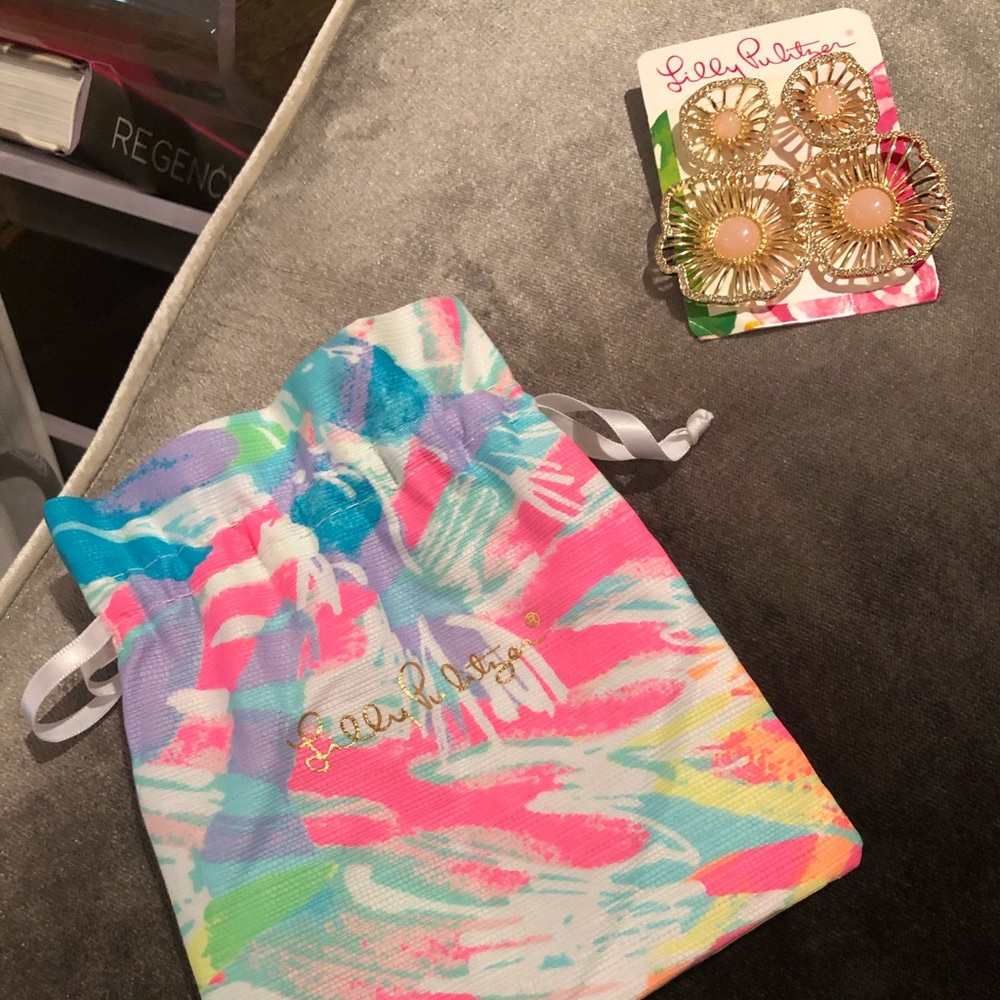 Lilly Pulitzer “SHOWSTOPPER” earrings - Picture 2 of 3